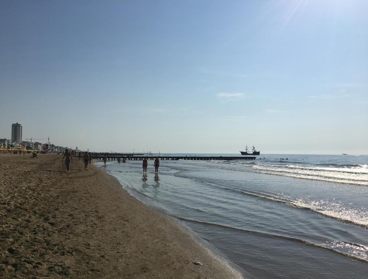 Zzznon Attivo Ex Dl5 E Dl6 Lido di Jesolo Exterior foto